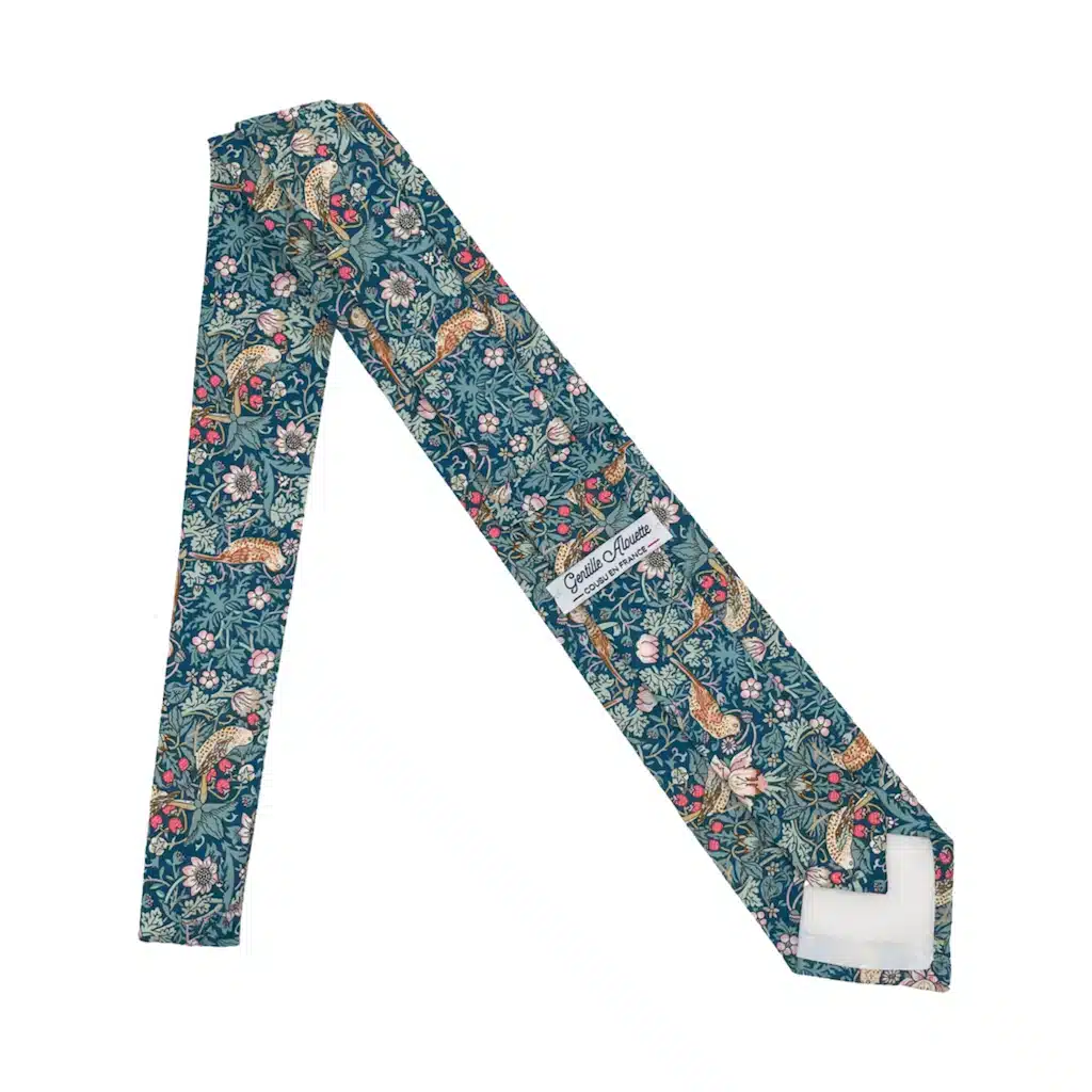 cravate-bleu-canard-liberty-strawberry-thief-gentille-alouette2